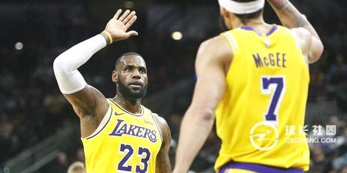  爱德华兹30+10，森林狼送湖人两连败  