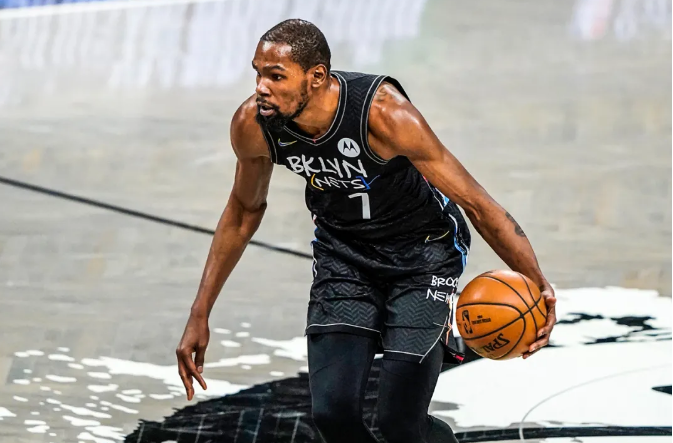  恩比德伤退引爆热议，76人内线告急寻替代  